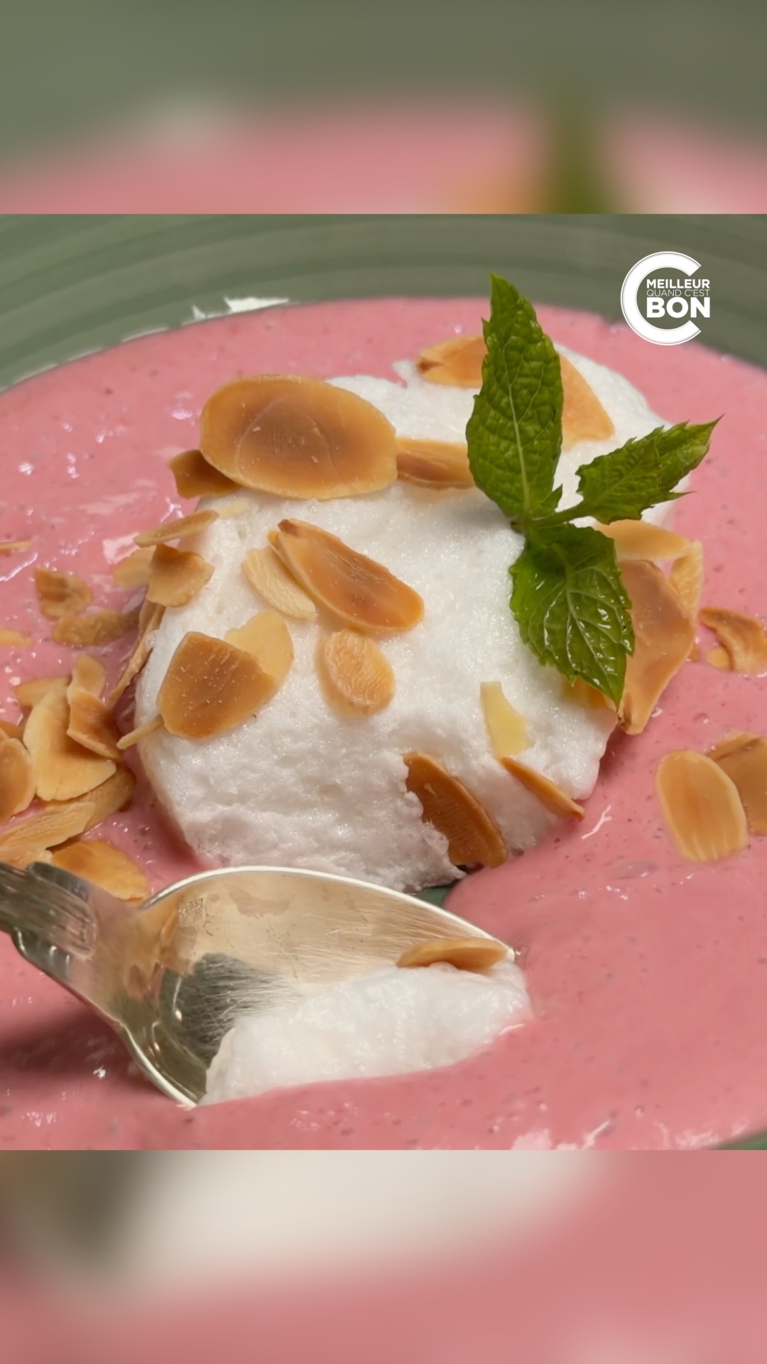 Lire la suite à propos de l’article Œufs à la neige, milk shake framboise